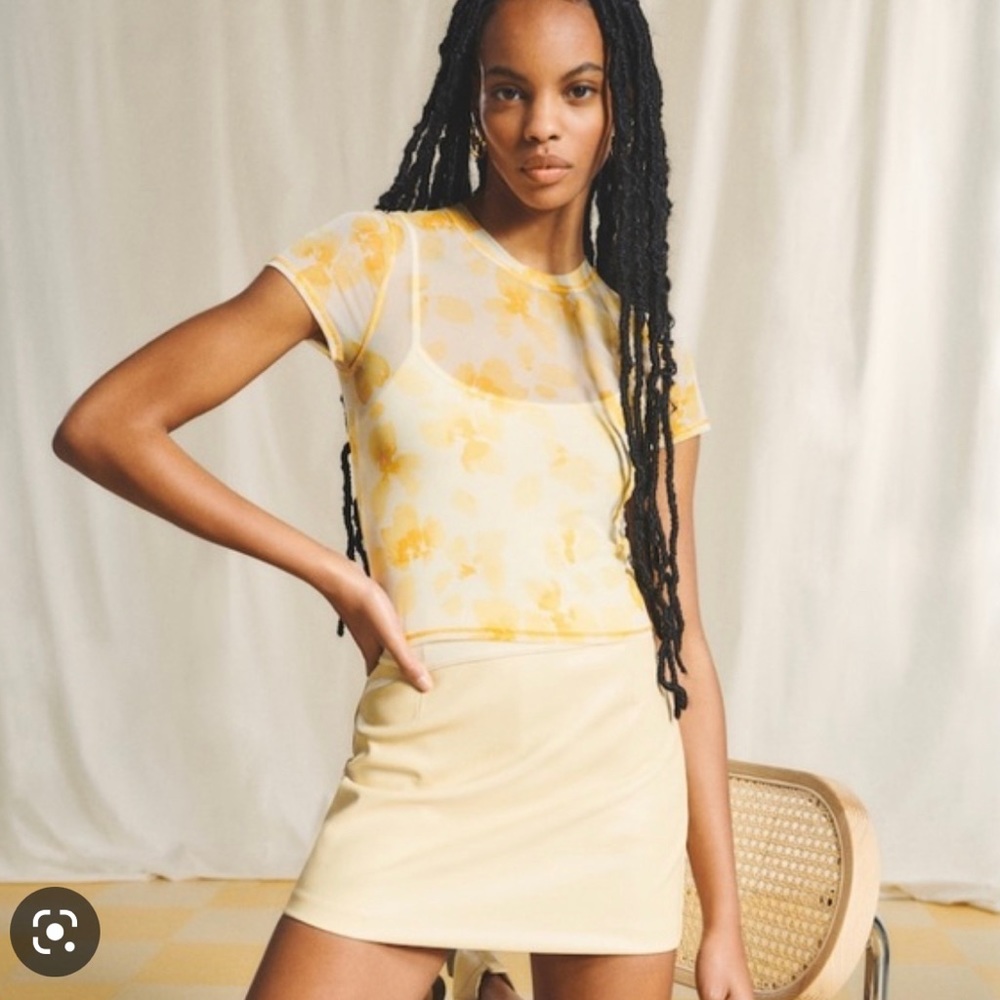 Abercrombie Vegan Leather Skort in Yellow